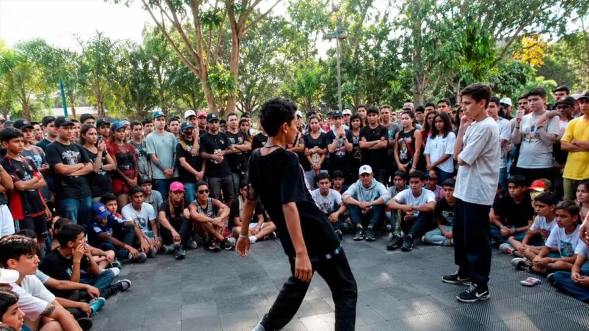 jovenes farmear aura