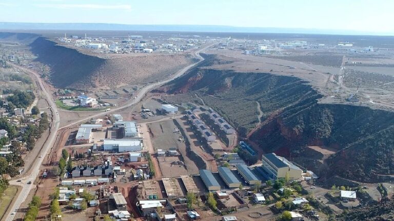 Neuquén abre las puertas de Vaca Muerta: 15 áreas en juego con reglas de juego innovadoras vaca muerta neuquen
