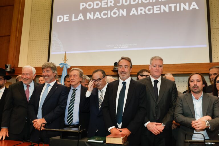 Milei completó 63 designaciones judiciales: qué significa para la Justicia federal y para el interior del país 7HQQPNLRAZHTZHGURFJWRQW3IM 768x512