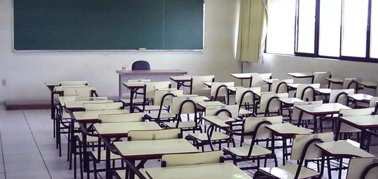 Aulas Vacias Paro Docente Jpg 768x363