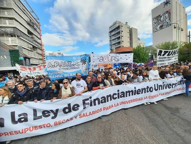 distintas marcha universitarias