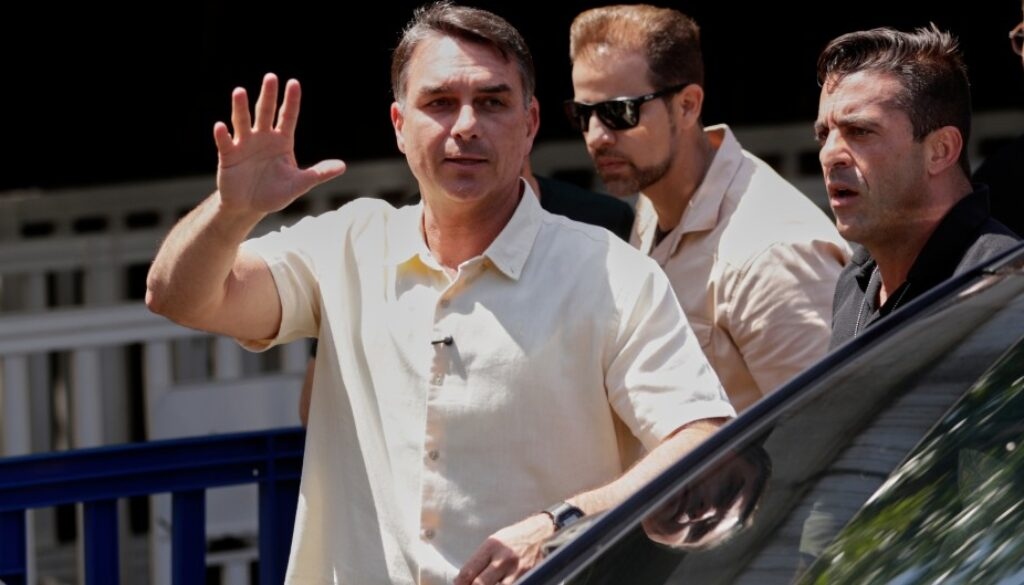 fuga de bolsonaro